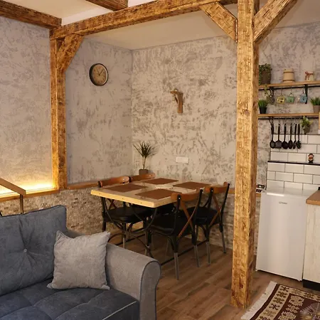 Simple * 塞拉耶佛